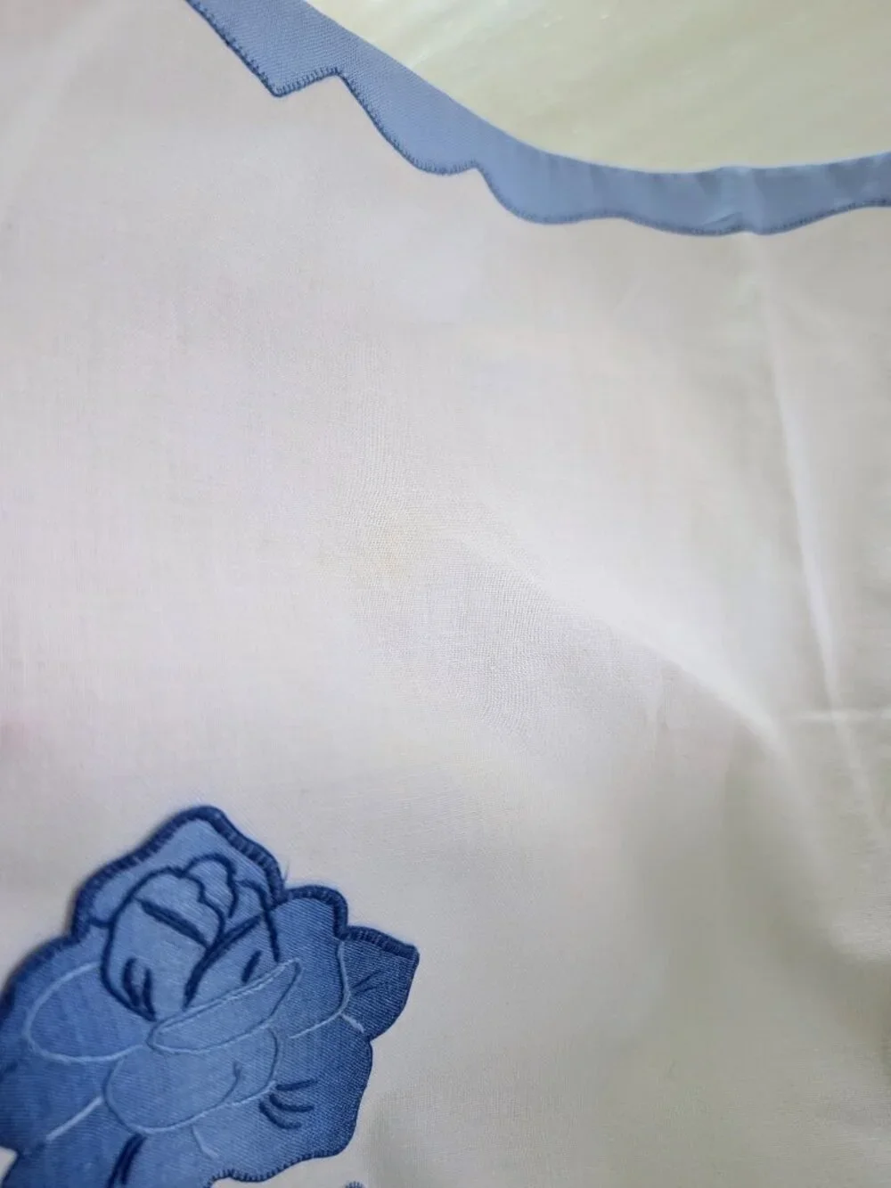 VTG Hand Embroidered Appliqué Linen Placemats Napkins Set 4 Blue Floral Cottage